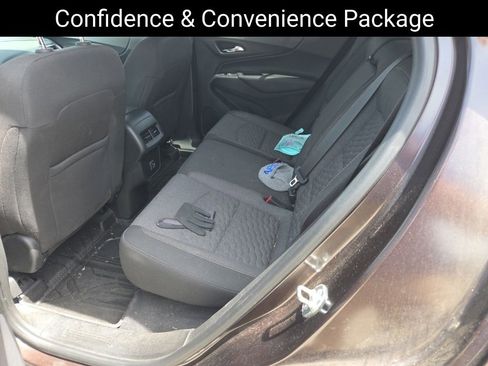 Used 2020 Chevrolet Equinox LT FWD image 12