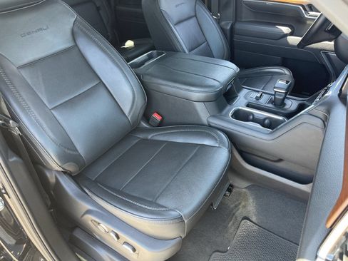 Certified 2025 GMC Sierra 1500 Denali RWD image 12