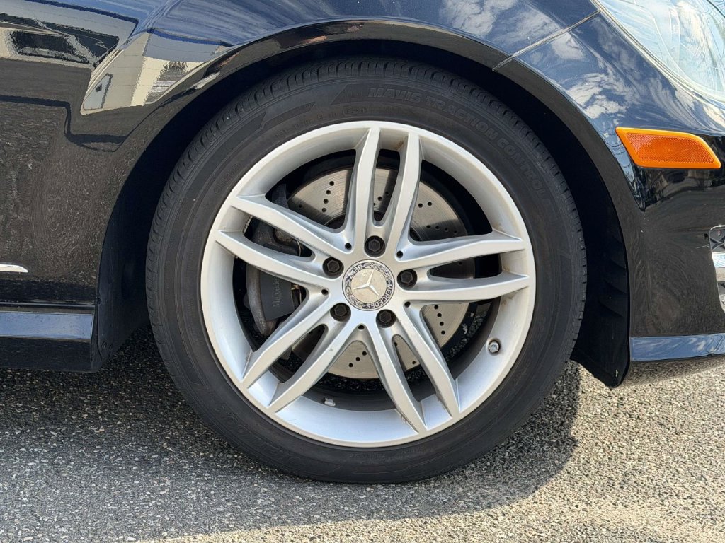 Used 2013 Mercedes-Benz C 300 4MATIC Sedan image 11