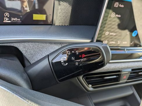 Certified 2026 Volkswagen Tiguan S FWD image 29