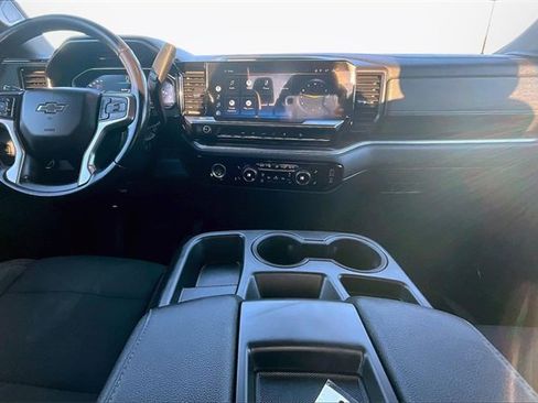 Used 2022 Chevrolet Silverado 1500 LT Trail Boss image 14