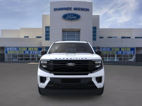 New 2025 Ford Expedition Platinum w/ Stealth Performance Package AWD/4WD image 6
