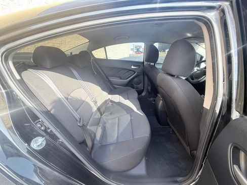 Used 2017 Kia Forte LX FWD image 12