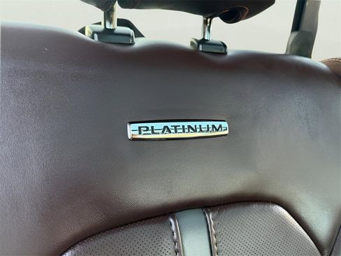 Used 2017 Ford F250 Platinum w/ Platinum Ultimate Package image 12