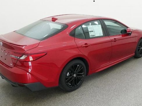 New 2026 Toyota Camry SE image 9