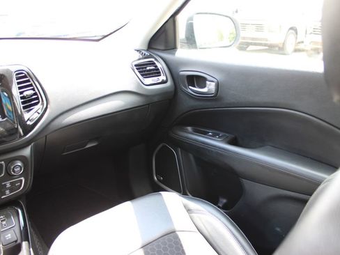 Used 2021 Jeep Compass Latitude w/ Sun and Sound Group AWD/4WD image 41