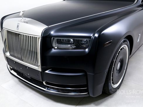 Used 2025 Rolls-Royce Phantom Sedan image 42