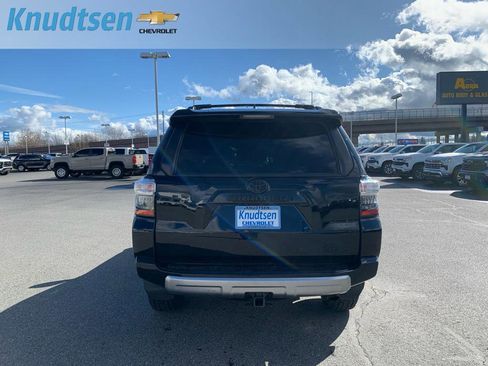 Used 2021 Toyota 4Runner TRD Off-Road Premium w/ Moonroof Package image 6