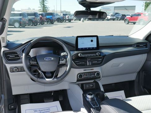 Used 2023 Ford Escape Active image 41
