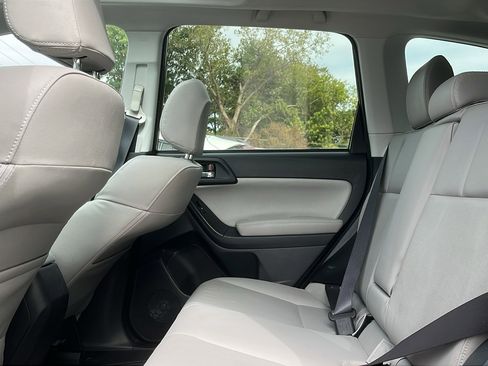 Used 2014 Subaru Forester 2.5i Touring image 22