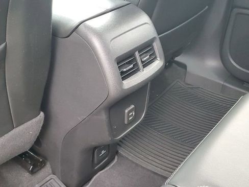 Certified 2022 GMC Terrain SLT image 25