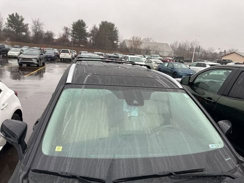 Used 2023 Toyota Highlander XLE image 21