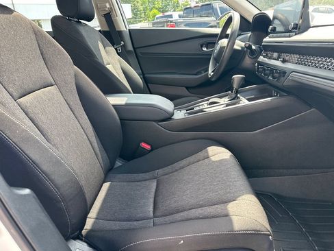 Used 2023 Honda Accord EX image 14