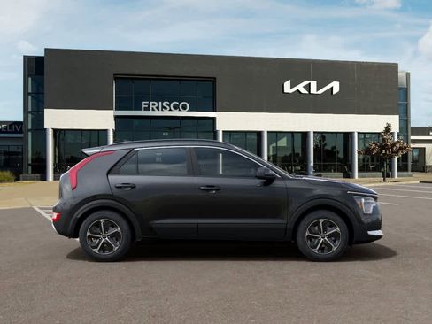 New 2026 Kia Niro LX FWD image 7