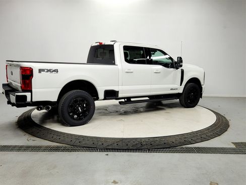New 2026 Ford F350 Lariat w/ Black Appearance Package image 7
