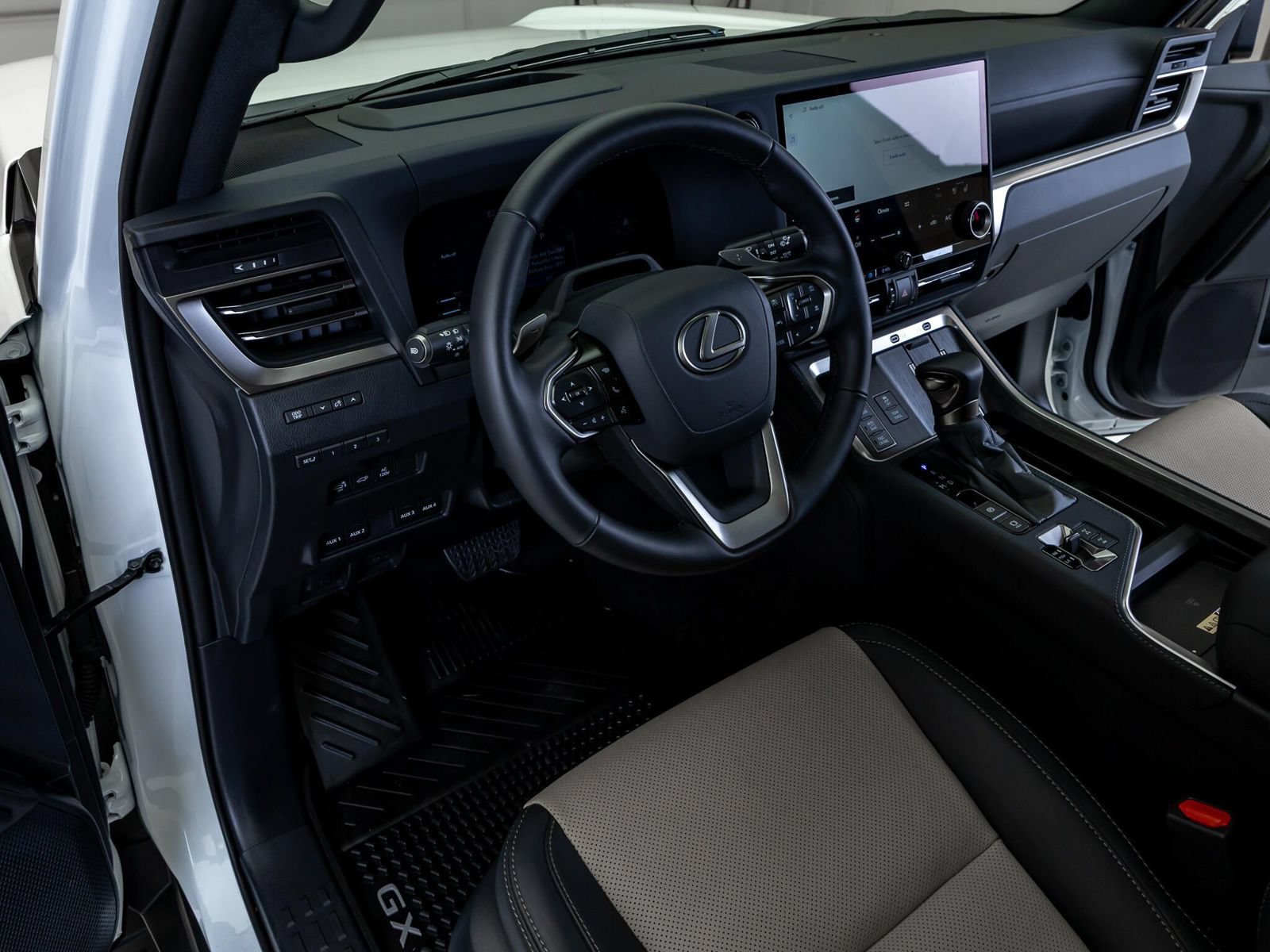 Used 2026 Lexus GX 550 AWD/4WD image 17