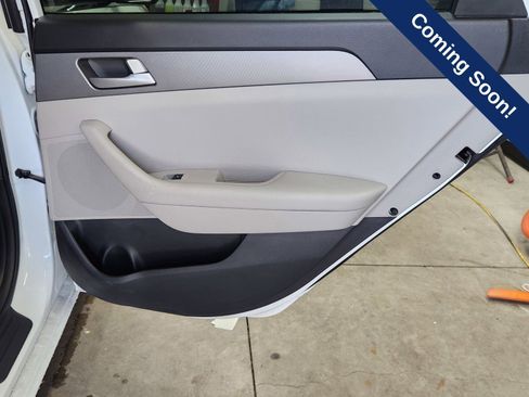 Used 2016 Hyundai Sonata SE w/ Cargo Package FWD image 21