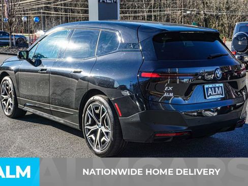 Used 2023 BMW iX xDrive50 image 5