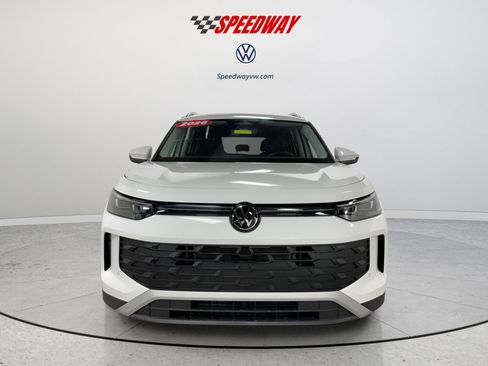 New 2026 Volkswagen Tiguan SE AWD/4WD image 2