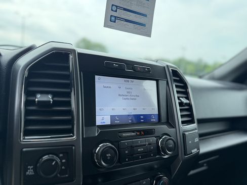 Used 2020 Ford F150 XLT w/ Equipment Group 302A Luxury AWD/4WD image 16