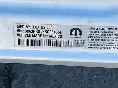 Used 2024 RAM 3500 Tradesman w/ Chrome Appearance Group image 29