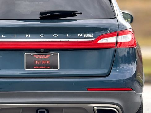 Used 2016 Lincoln MKX Reserve w/ Technology Package image 14