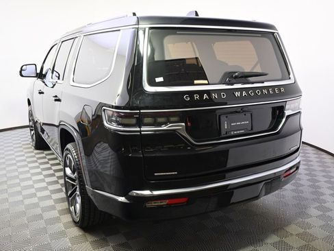 Used 2022 Jeep Grand Wagoneer Series III w/ Rear Seat Video Group 1 image 4