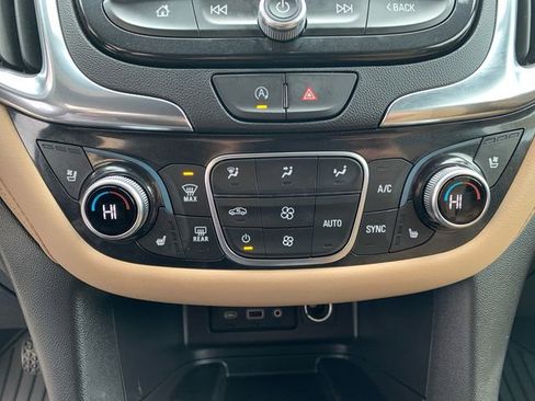 Used 2024 Chevrolet Equinox Premier image 28