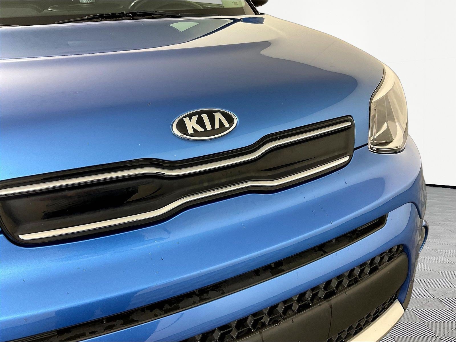 Used 2019 Kia Soul + FWD image 32