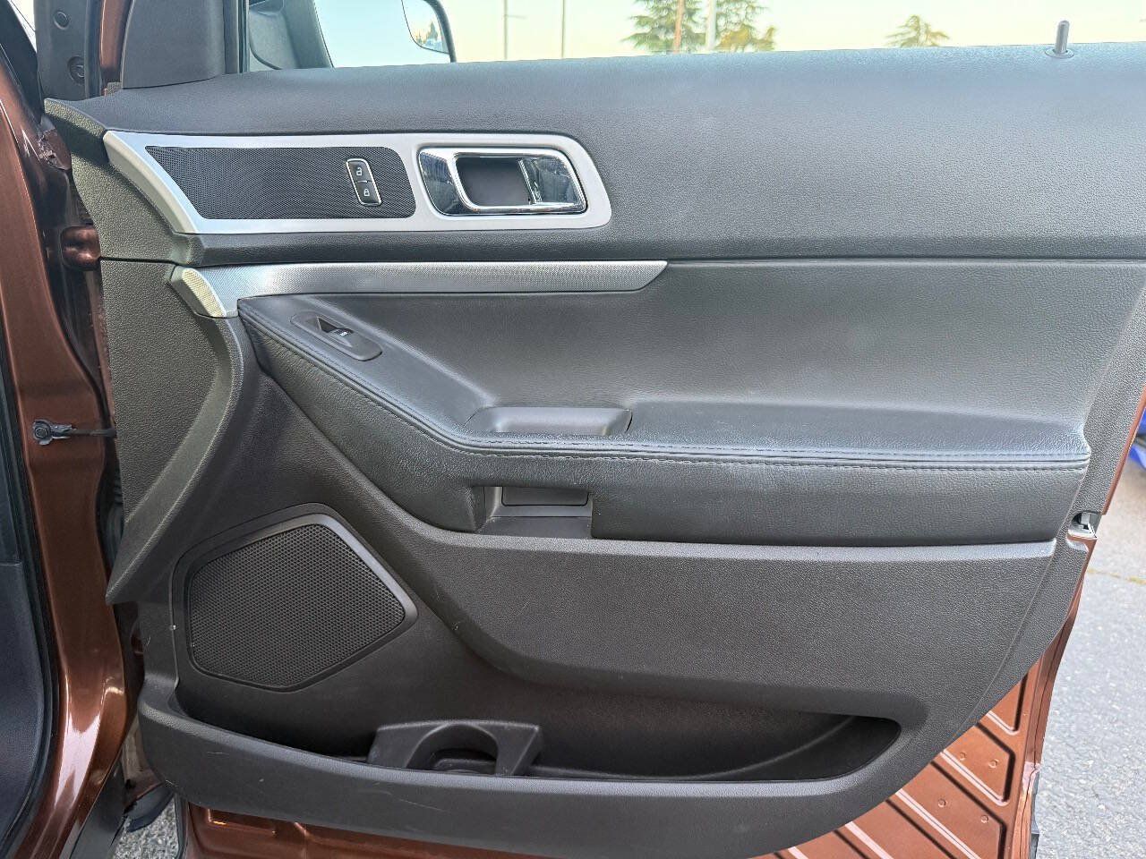 Used 2012 Ford Explorer XLT AWD/4WD image 14