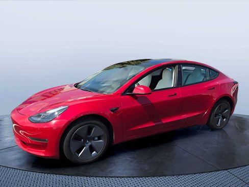 Used 2022 Tesla Model 3 Long Range AWD/4WD image 7