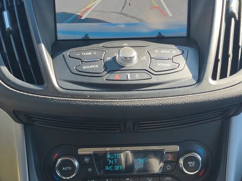 Used 2014 Ford Escape SE w/ Equipment Group 201A image 9