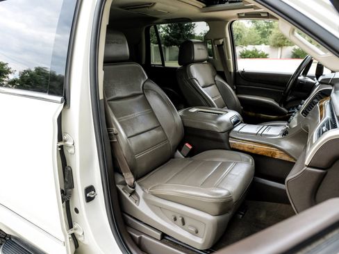 Used 2015 GMC Yukon Denali w/ Open Road Package RWD image 39