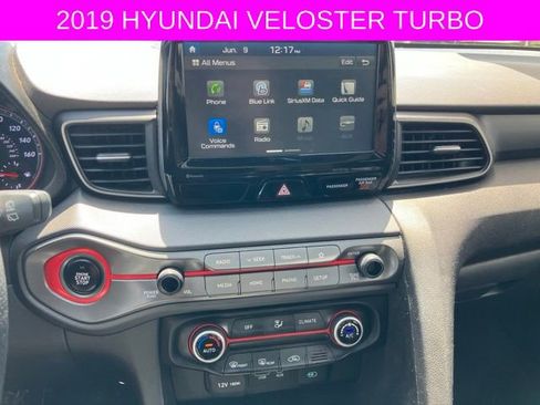 Used 2019 Hyundai Veloster Turbo FWD image 19