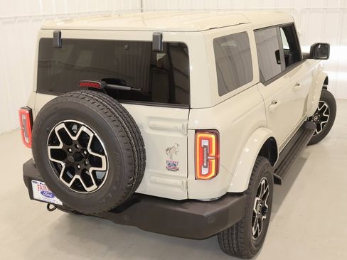 New 2025 Ford Bronco Outer Banks image 33