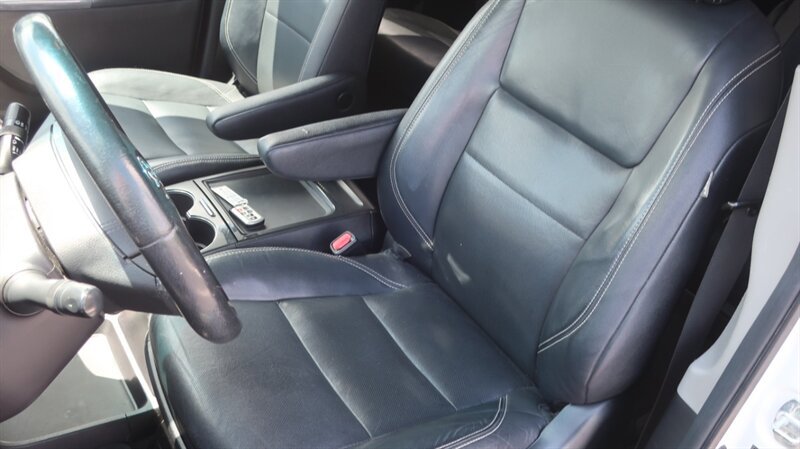 Used 2017 Toyota Sienna SE Premium FWD image 15
