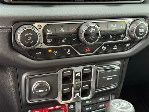 Used 2024 Jeep Wrangler Unlimited Rubicon 392 image 12