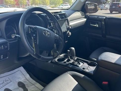 Used 2021 Toyota 4Runner Venture w/ Moonroof Package AWD/4WD image 7