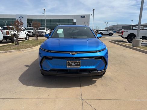 Used 2026 Chevrolet Equinox EV LT AWD/4WD image 8