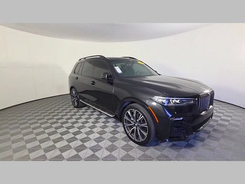 Used 2021 BMW X7 xDrive40i w/ M Sport Package AWD/4WD image 34