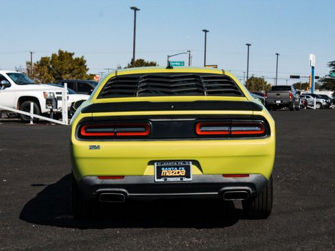 Used 2015 Dodge Challenger R/T w/ Quick Order Package 22B R/T RWD image 6