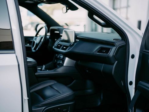 Used 2022 Chevrolet Tahoe Z71 image 20