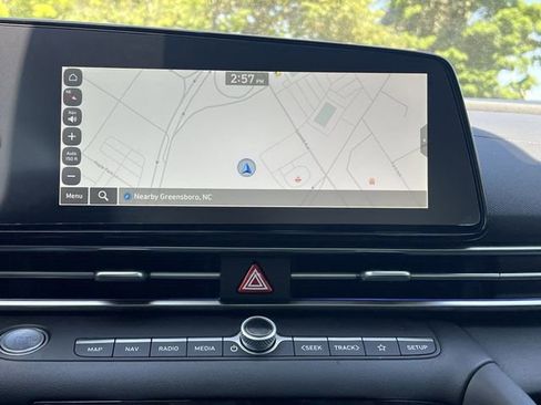 New 2026 Hyundai Elantra Limited FWD image 14