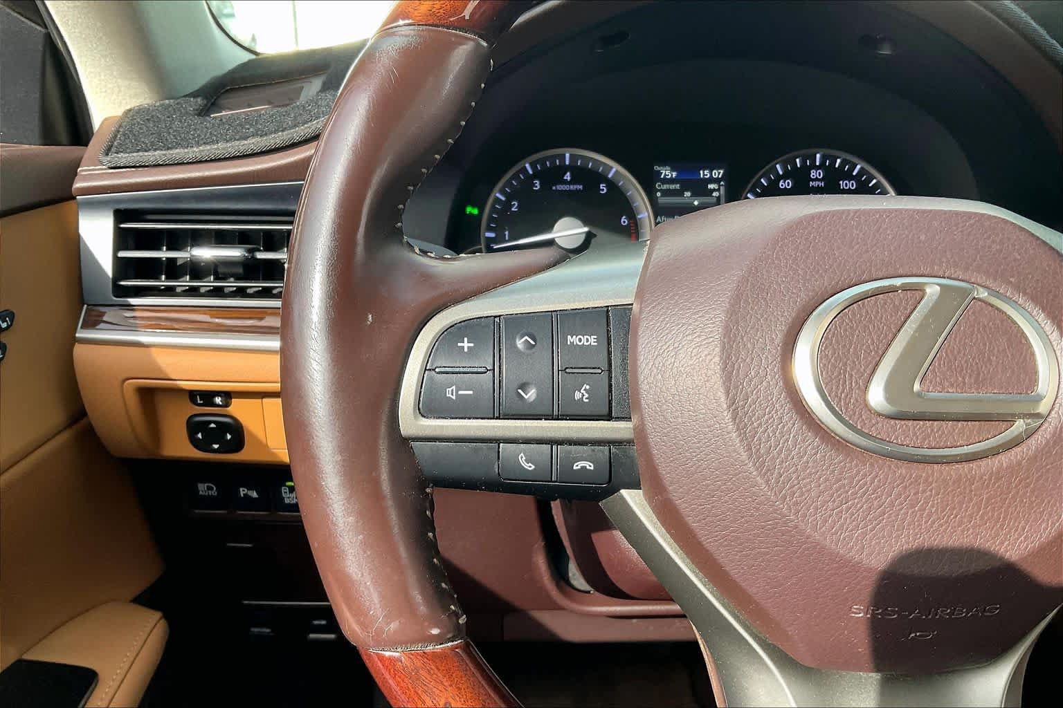 Used 2017 Lexus ES 350 w/ Navigation System Package FWD image 22