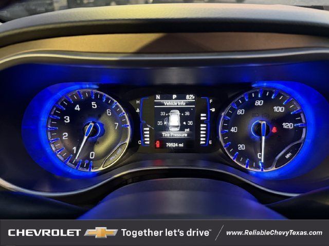 Used 2022 Chrysler Voyager LX FWD image 16