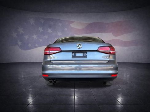 Used 2018 Volkswagen Jetta S FWD image 4