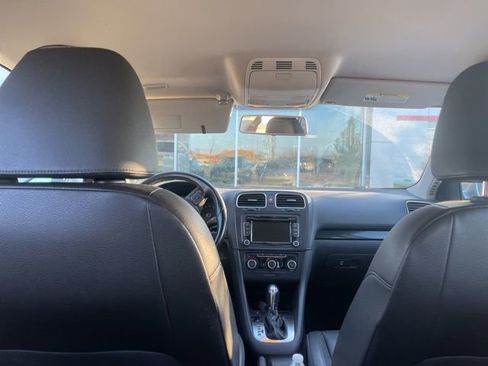 Used 2013 Volkswagen Jetta SportWagen image 5