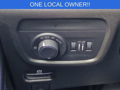 Used 2023 Jeep Grand Cherokee Altitude image 21