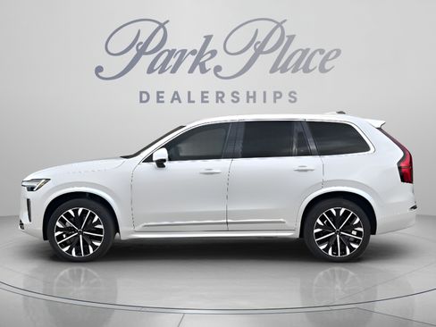 Used 2026 Volvo XC90 B5 Plus w/ Protection Package Premier AWD/4WD image 2