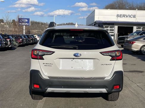 Certified 2023 Subaru Outback Limited image 4